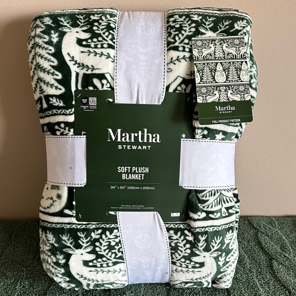 Martha Stewart Holiday Christmas Queen Soft Plush Blanket Green Snowman ⛄️ NEW!